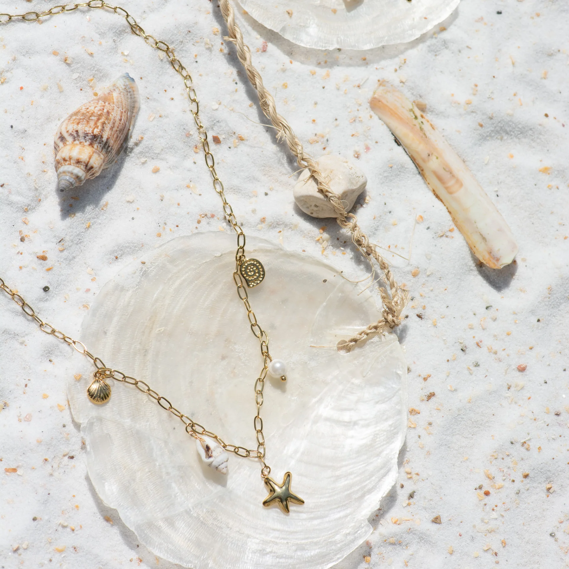 Demi Necklace Gold - Afbeelding 2