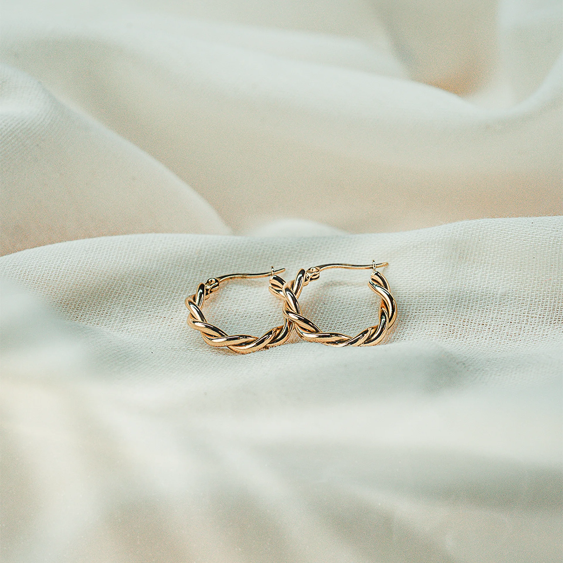 Janou Earrings Gold
