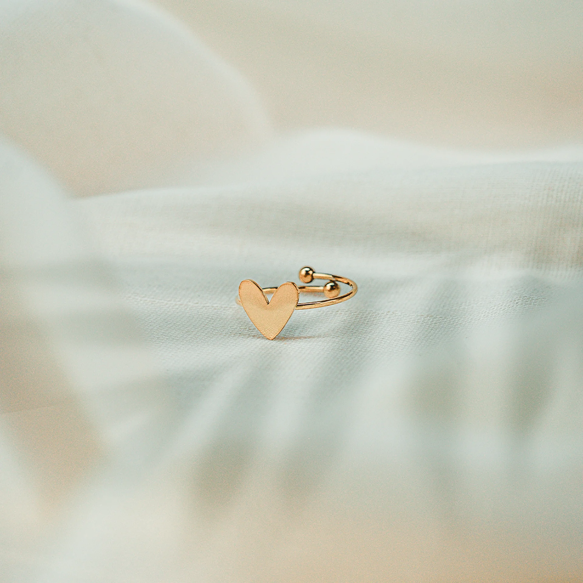 Naomi Ring Gold