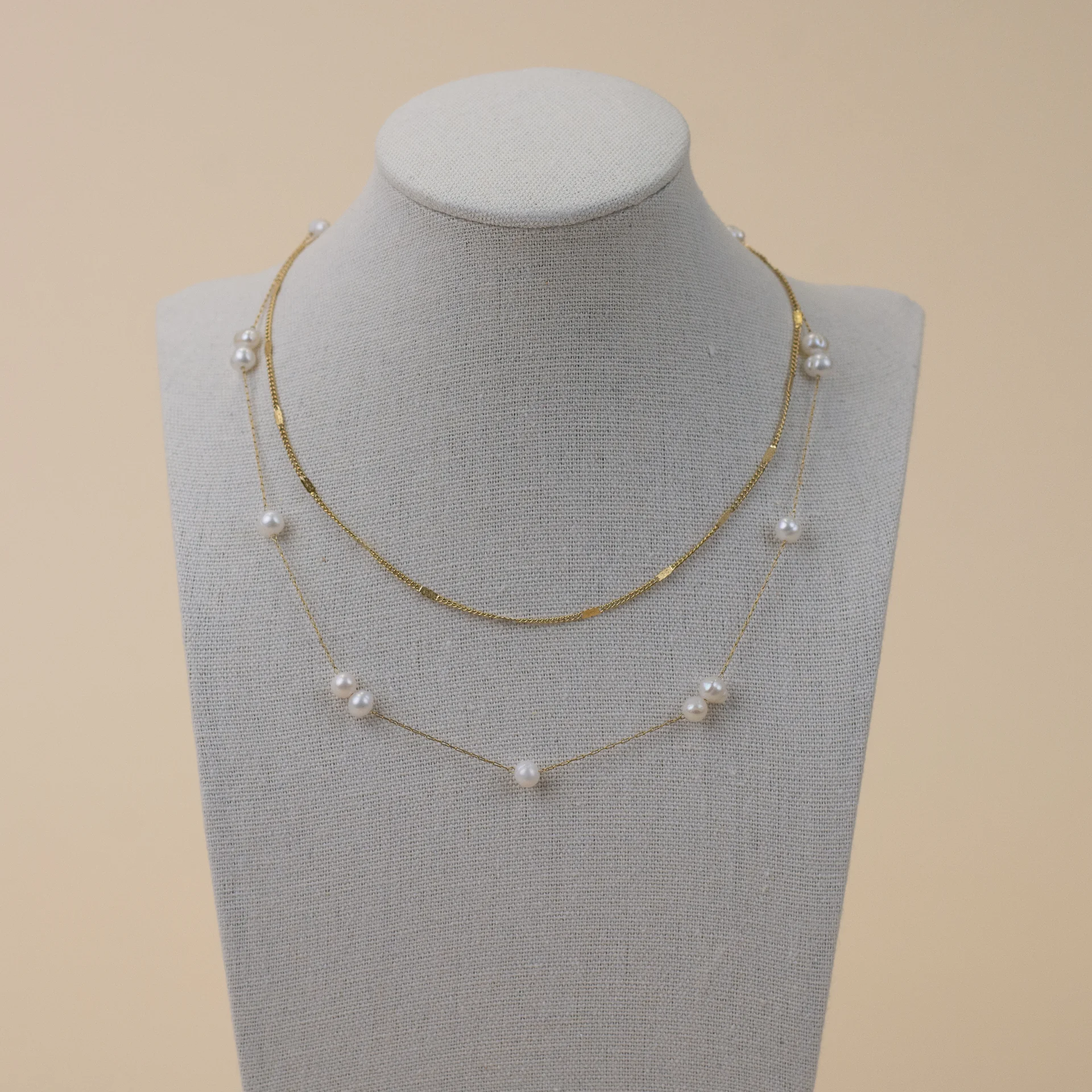 Selena Necklace Gold
