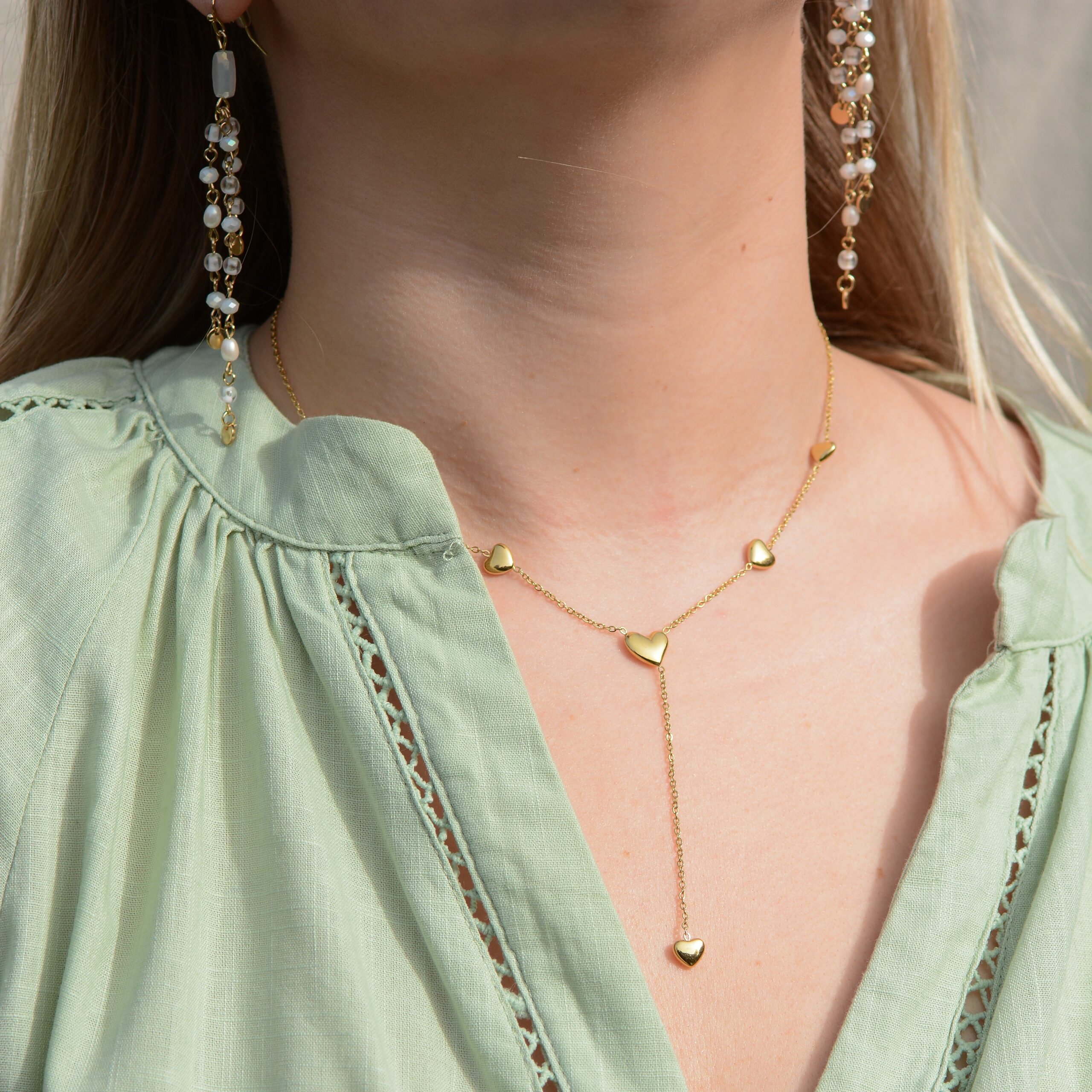 Amora Necklace Gold