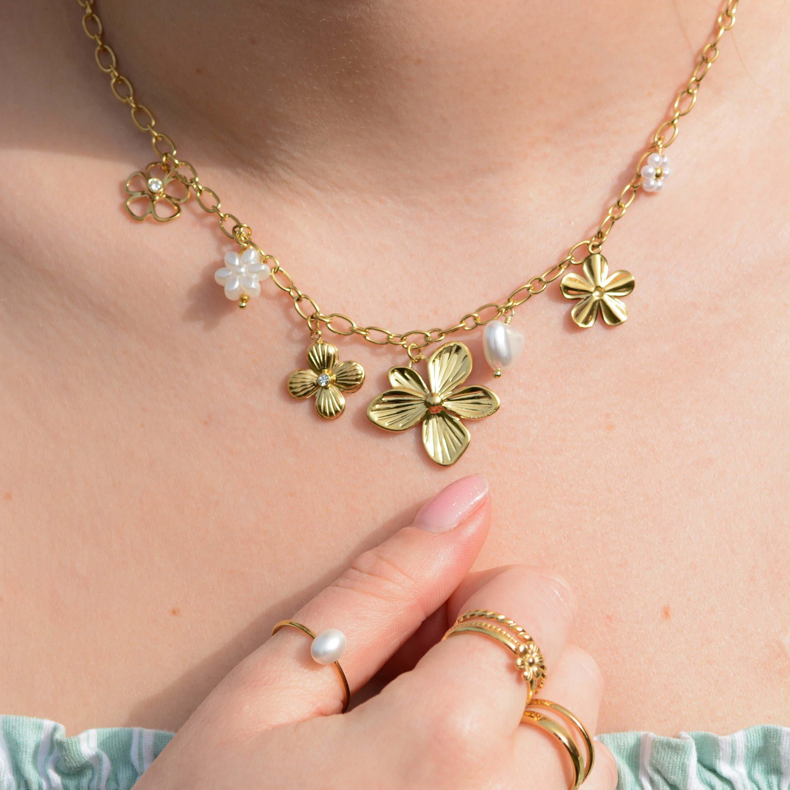 Jasmine Necklace Gold