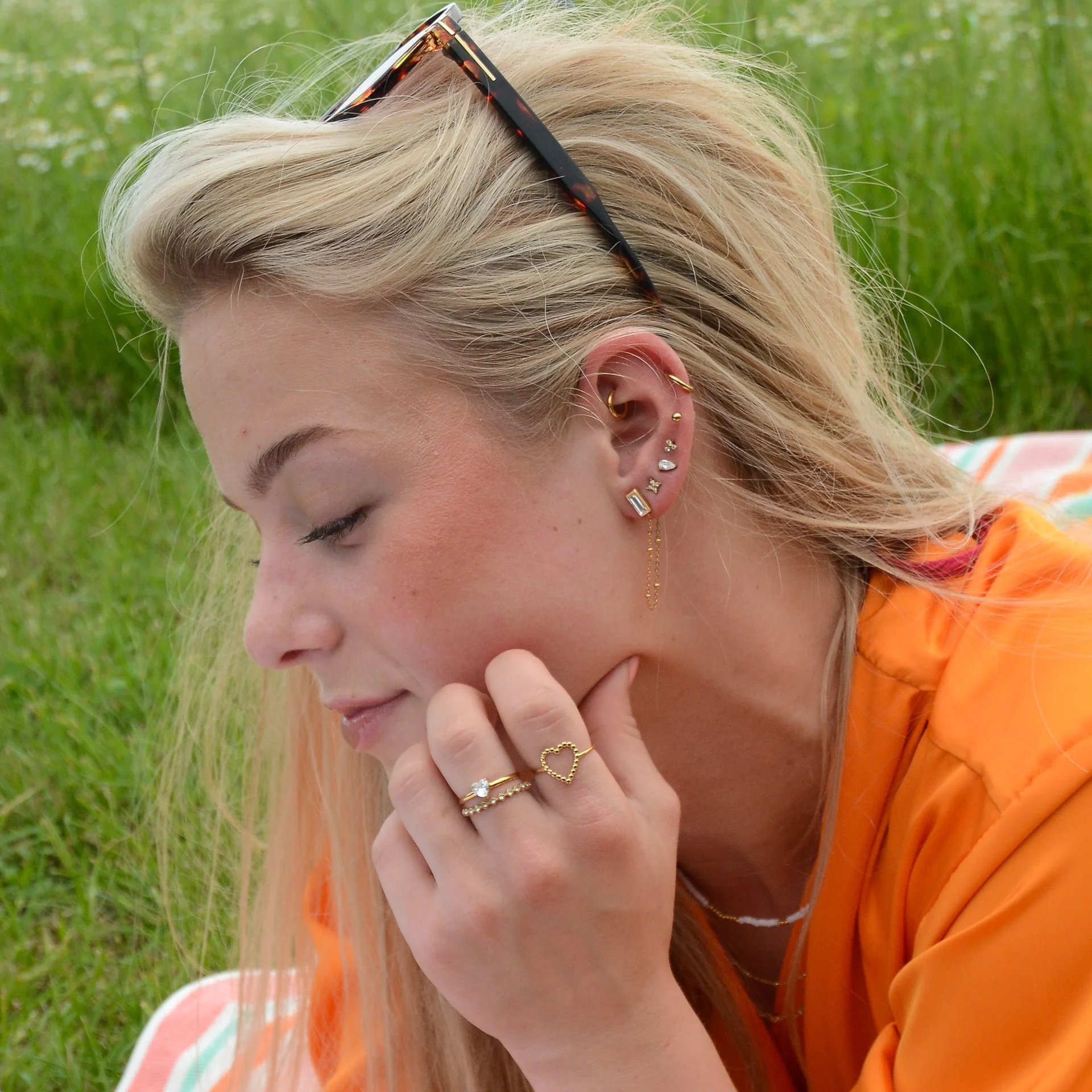 Lin Earrings Gold - Afbeelding 2